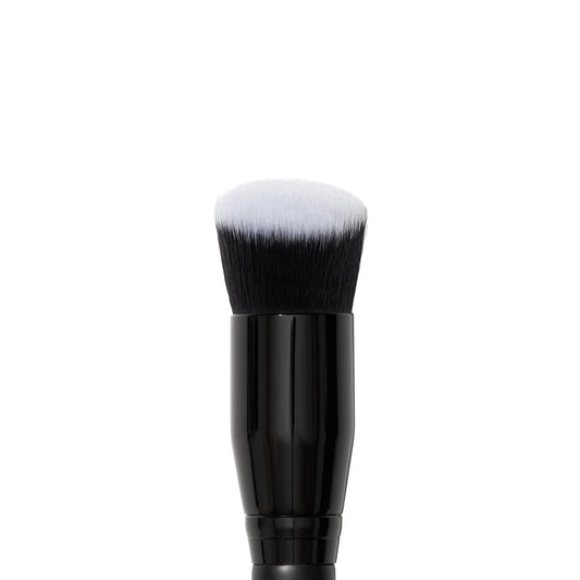 e.l.f. Camo Liquid Blush Brush | Angled Blush Brush Ideal For Applying & Blending Colors On Cheeks, Soft, Dense Bristles, Vegan & Cruelty-free