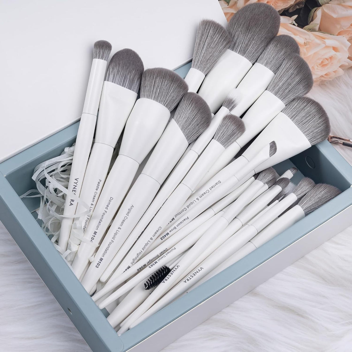 30 Pcs Pro Grade Makeup Brushes Set with Dense Ultra Soft Bristle | White Elegant Design Luxury Make up Brushes for Foundation,Face Blending Powder,Contour,Bronzer,Highlight,Concealer,Eyeshadow